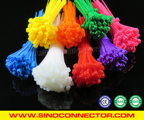 China Bridas sujetacables de nylon o poliamida (Cinchos sujetacables de nylon) CE ROHS REACH para usos exteriores proveedor